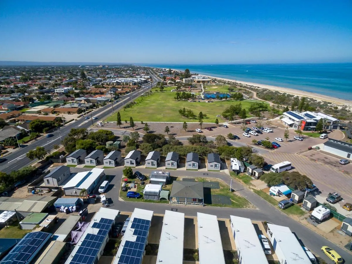 Discovery Parks – Adelaide Beachfront Hotel