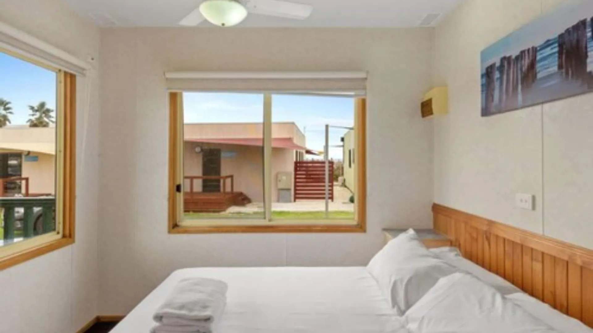 Discovery Parks - Adelaide Beachfront Hotel