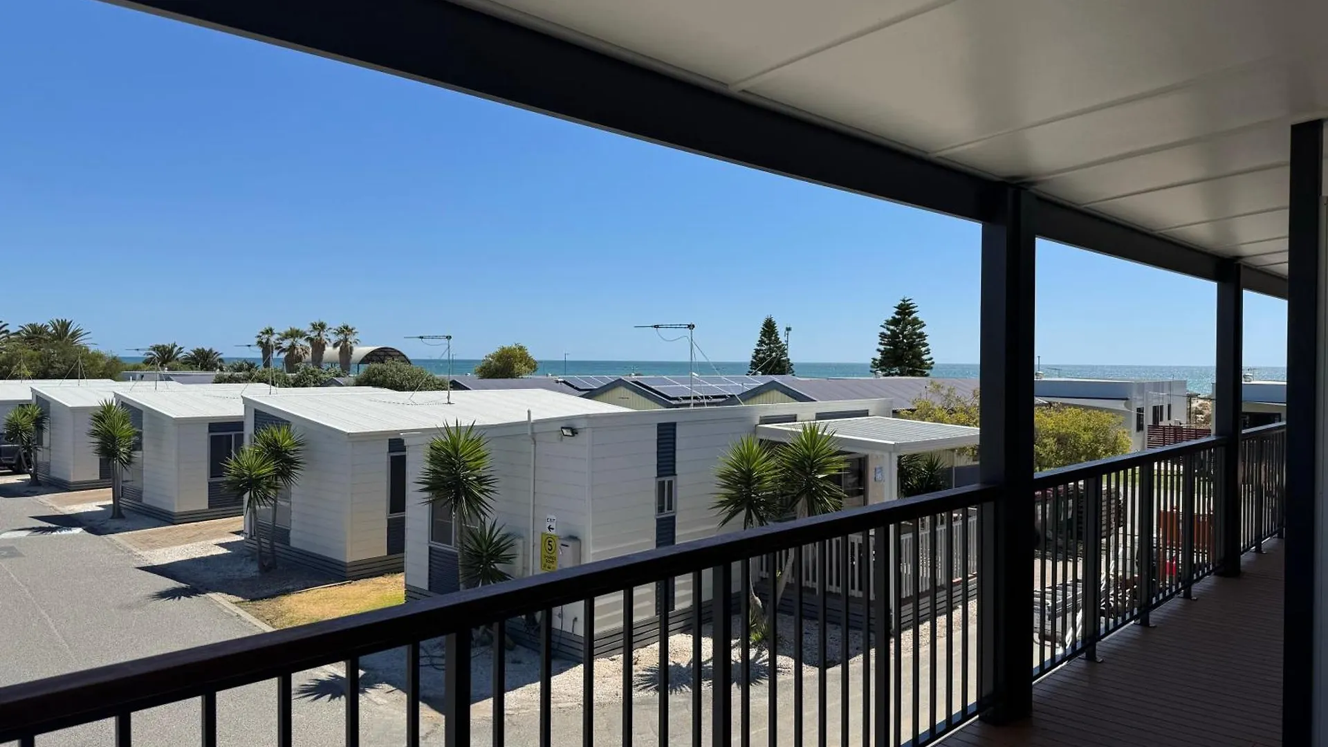 Discovery Parks - Adelaide Beachfront Hotell
