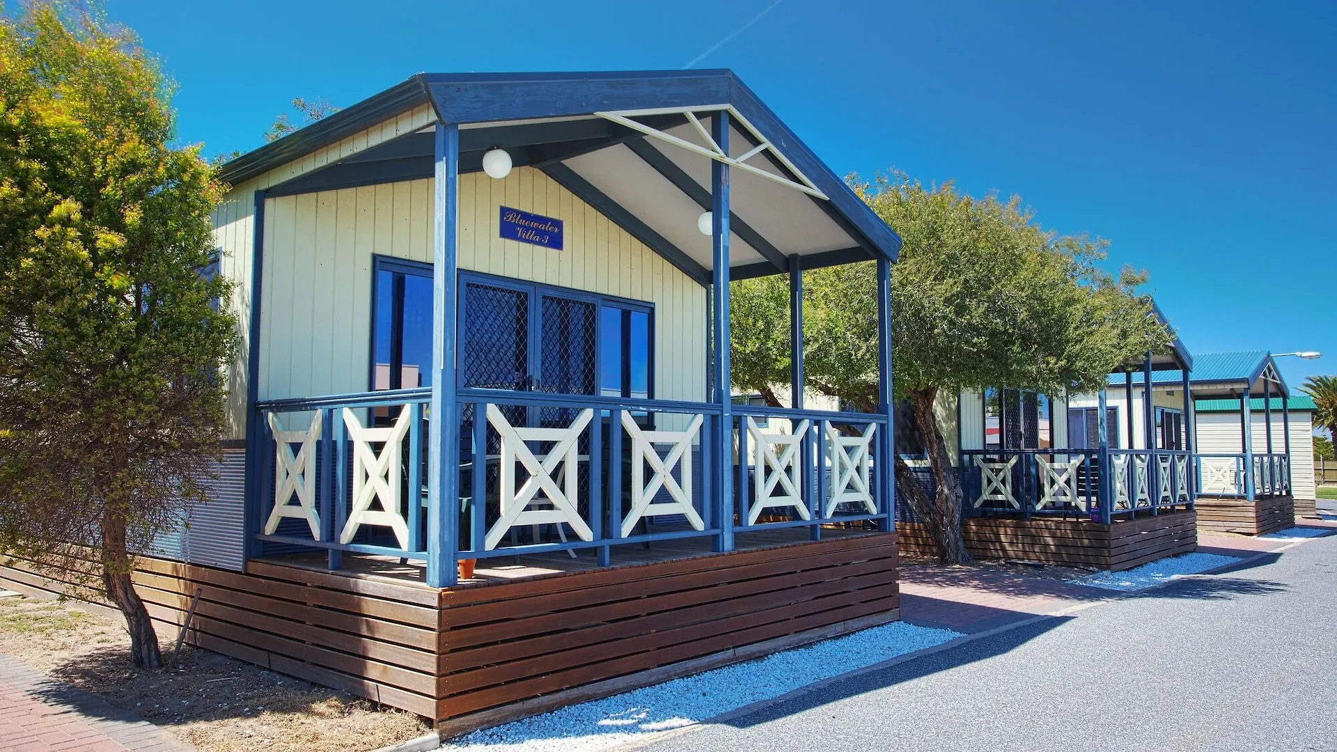 Discovery Parks - Adelaide Beachfront Hotel