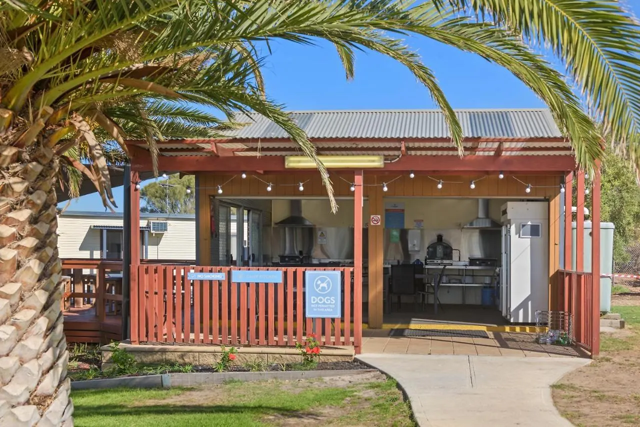 **** Hotel Discovery Parks - Adelaide Beachfront Austrália