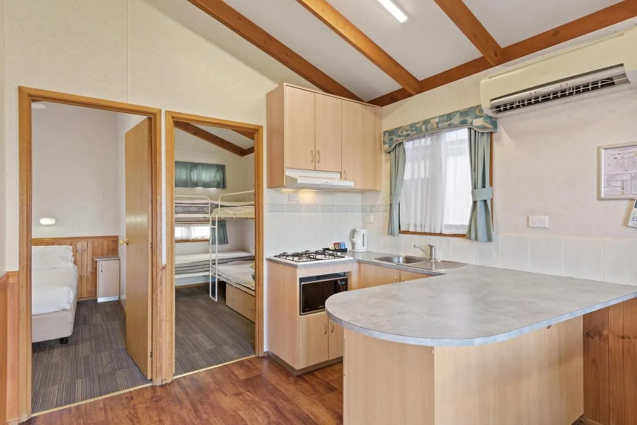 Discovery Parks - Adelaide Beachfront 4*,  Austrália